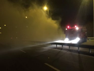 Παρανάλωμα έγινε φορτηγό στην ΕΟ Λάρισας-Τρικάλων (φωτό, βίντεο)